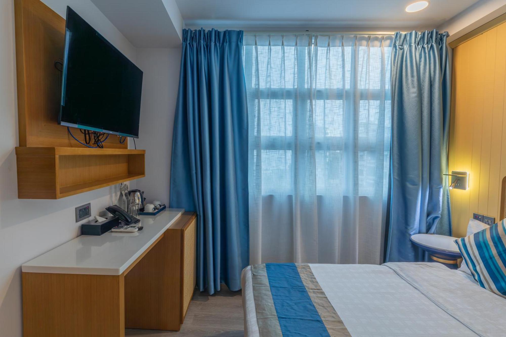 מאלה Umet Seaview Hotel With Free Airport Pick Up And Drop T&C Apply מראה חיצוני תמונה